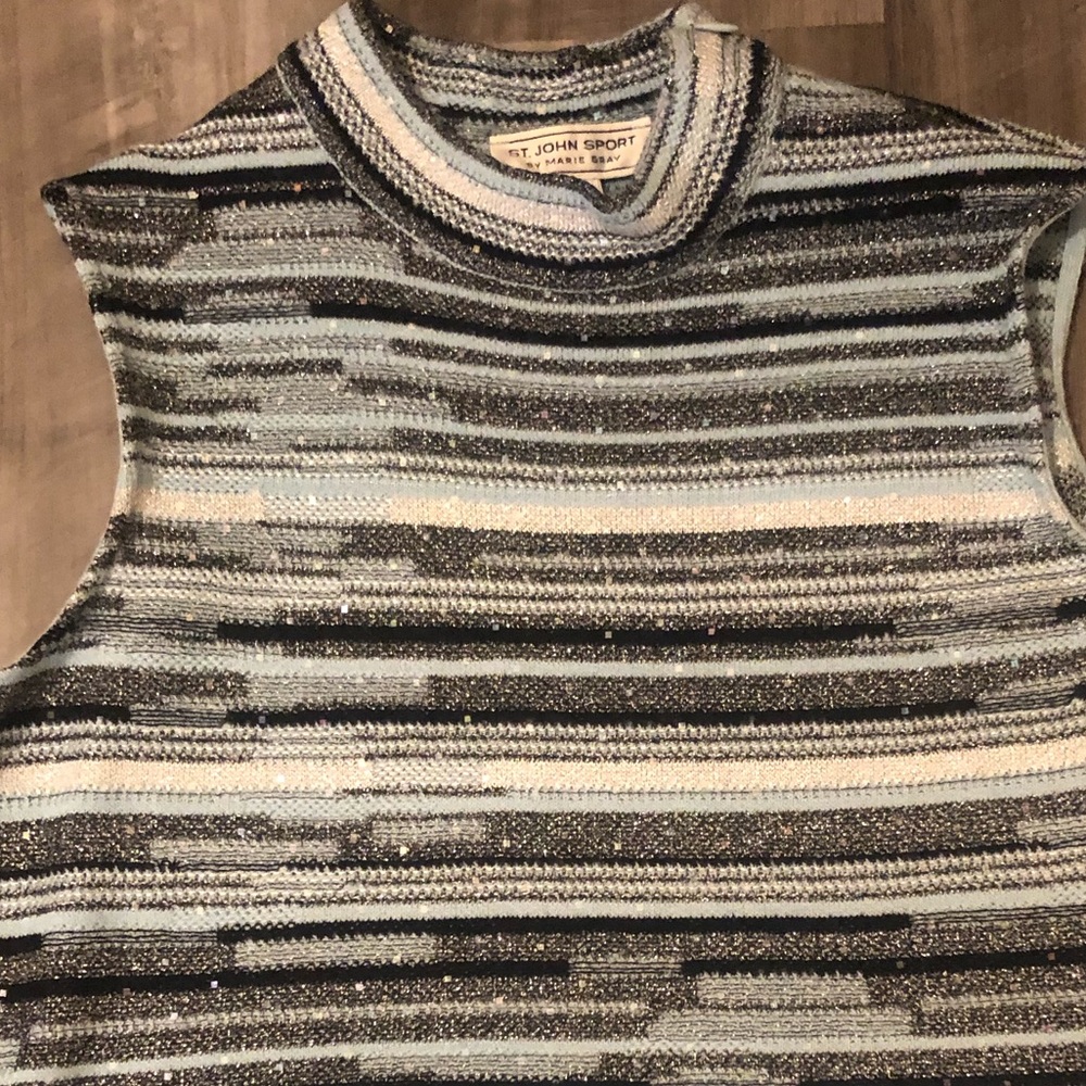 Sleeveless sweater